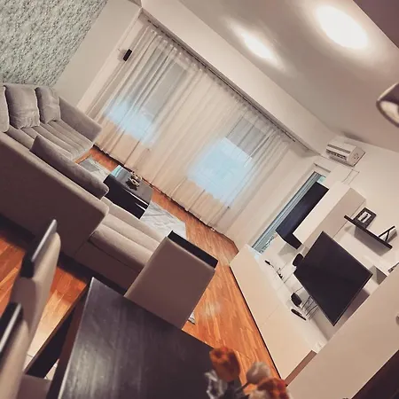 Iva Lux Stan Na Dan Apartamento Banja Luka