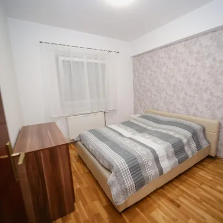 Iva Lux Stan Na Dan *