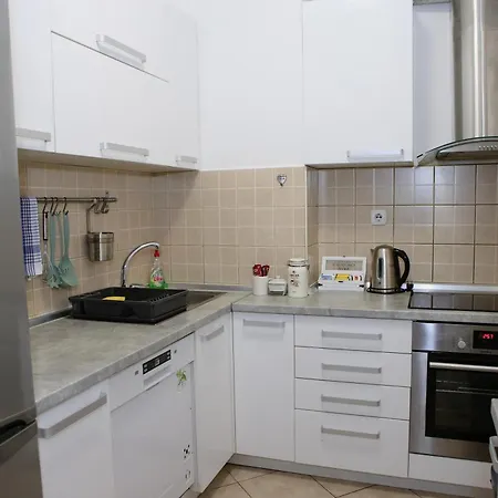 Apartment Iva Lux Stan Na Dan