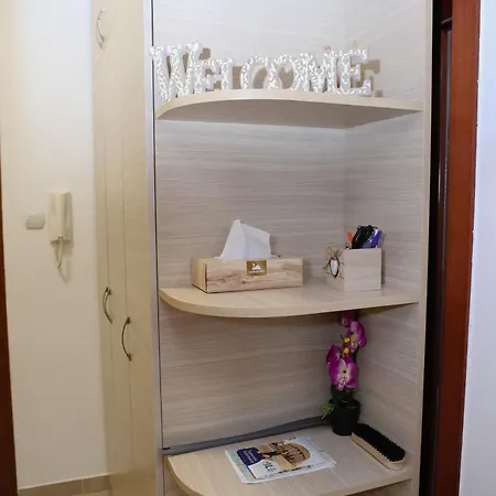 Apartment Iva Lux Stan Na Dan